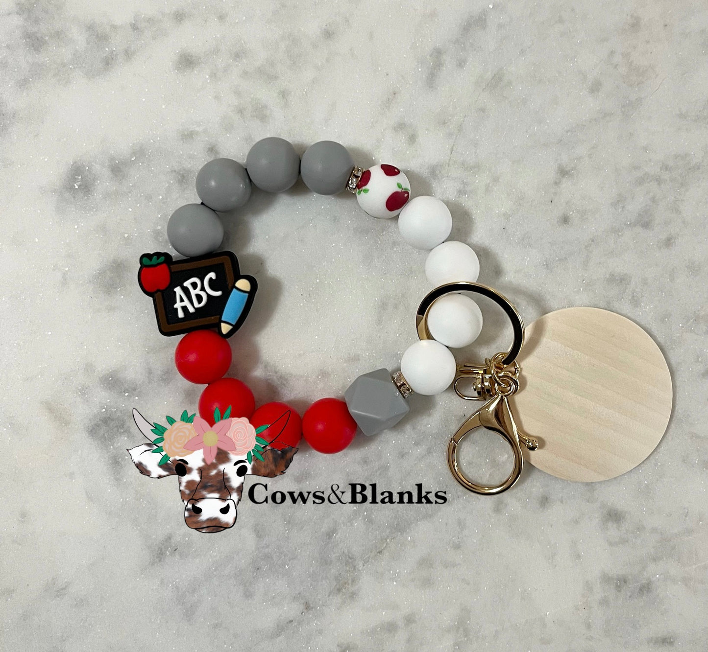 APPLES FOR TEACHERS. CHALKBOARD BEAD WITH RED, CRAY AND WHITE SILICONE WRISTLET